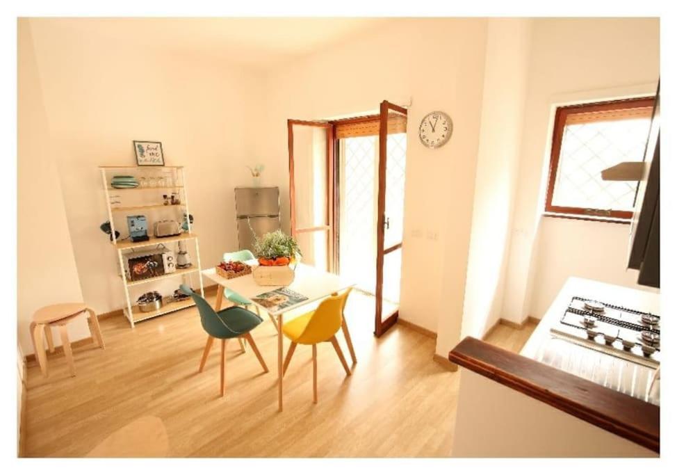 Cozy Coastal Gateway Apartman Lido di Ostia Kültér fotó