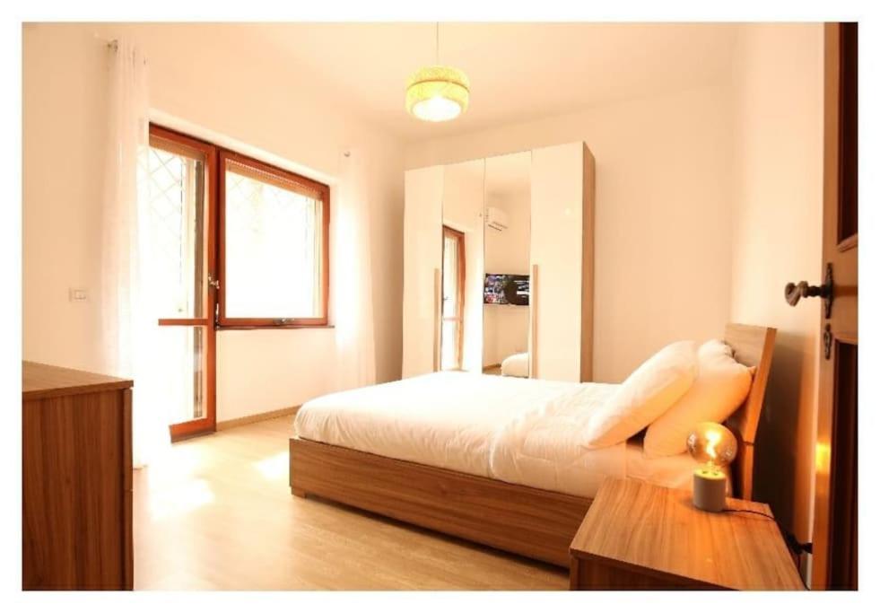 Cozy Coastal Gateway Apartman Lido di Ostia Kültér fotó