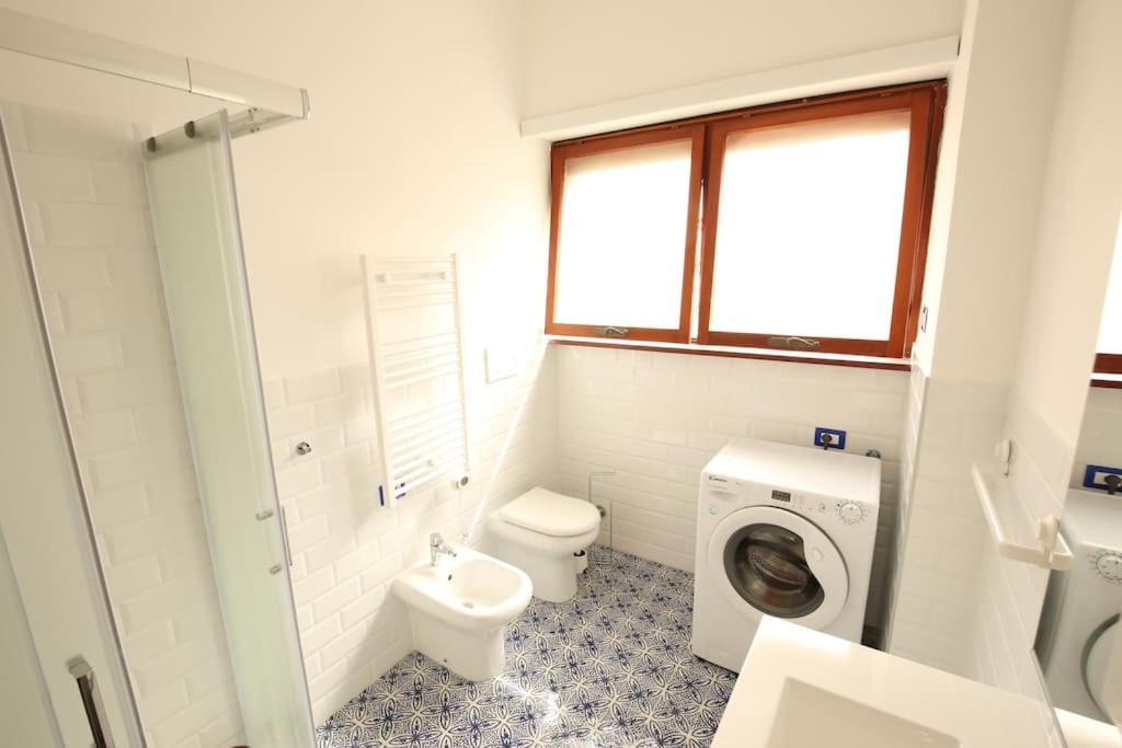 Cozy Coastal Gateway Apartman Lido di Ostia Kültér fotó